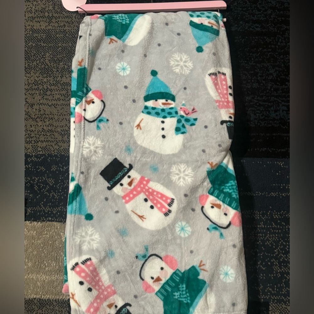 Betsey Johnson Christmas Plush Throw Blanket